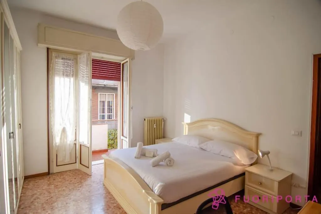 Callani 3 Parma Apartment